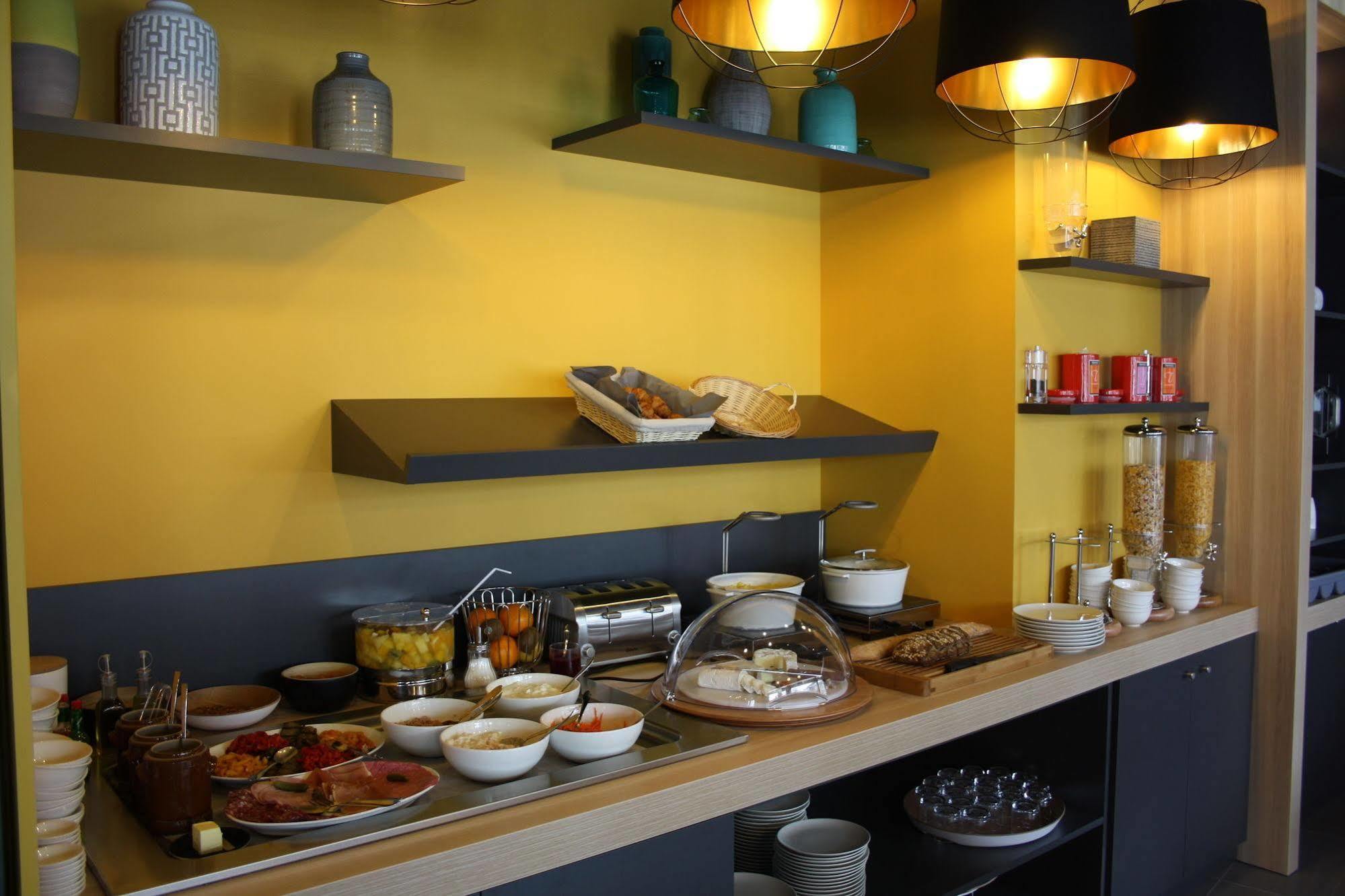 Nomad Hotel Le Havre Centre Gare Екстериор снимка